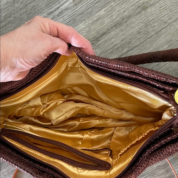 4PURSE BUNDLE NWOT EXCELLENT CONDITION - Picture 6 of 9